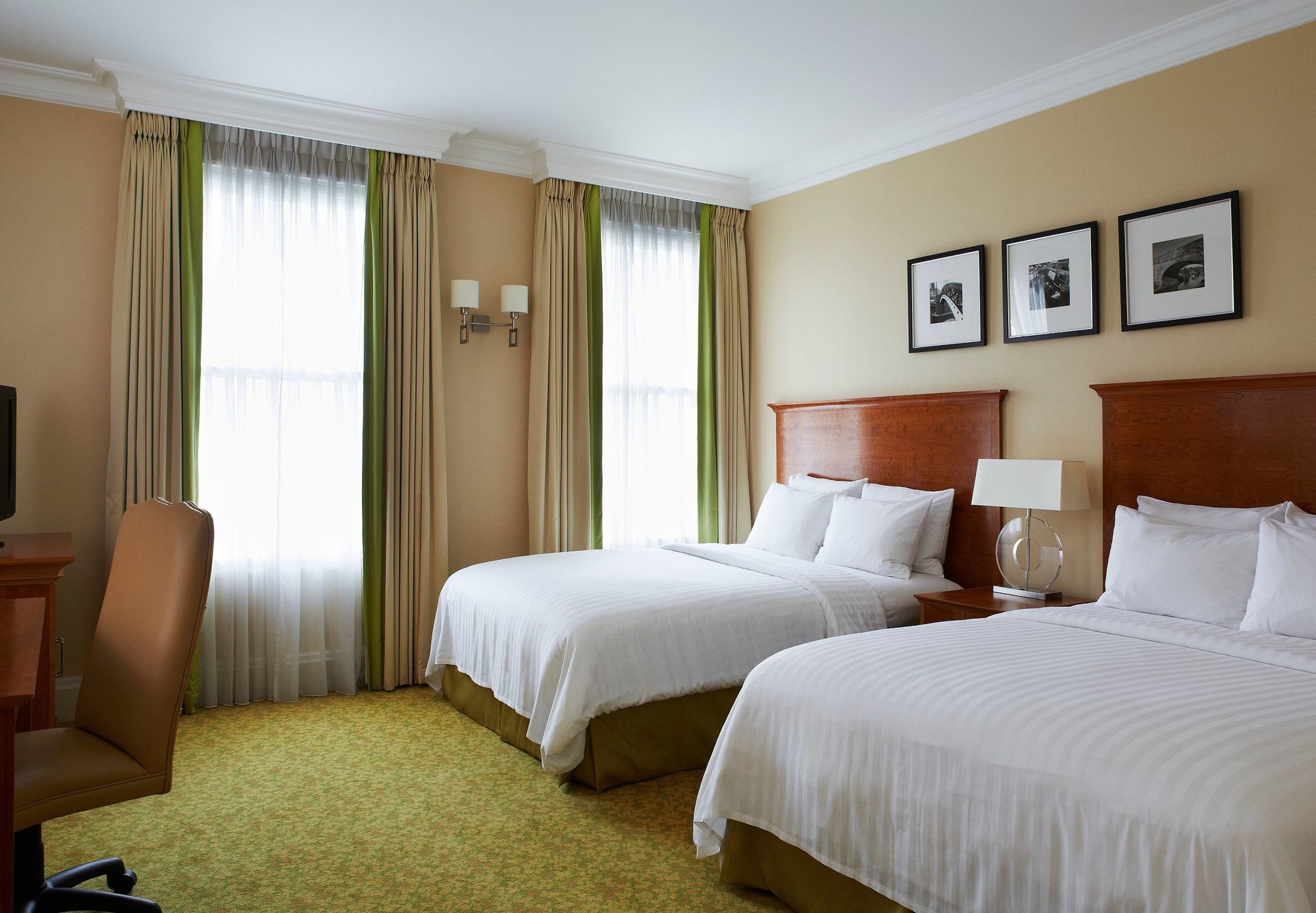 Delta Hotels By Marriott Birmingham Exterior photo